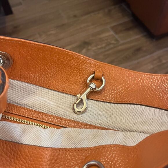 Authentic Pumpkin orange Gucci soho purse - Picture 15 of 15